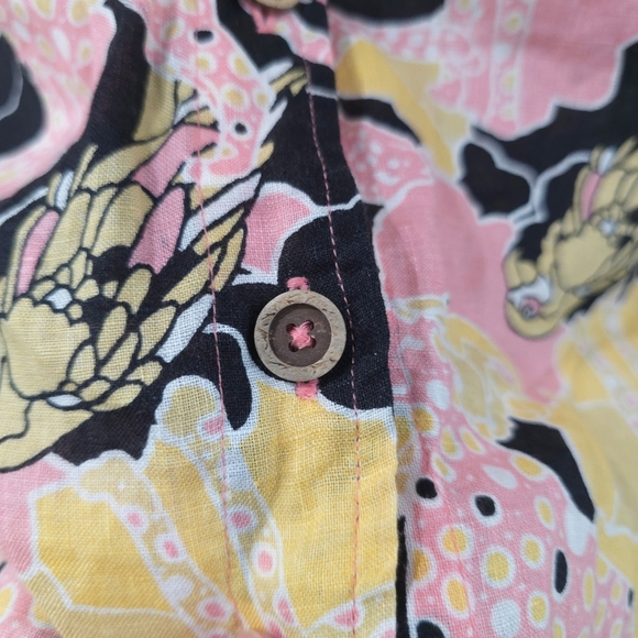 MAEVE Printed Buttondown Surf Shirt, Novelty Printed Cheetah Parrot 100% Linen - Picture 6 of 16